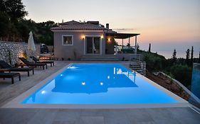 Drimonari Villas